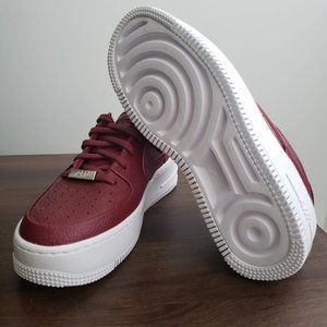 Nike Air Force 1 Sage Low Team Red W